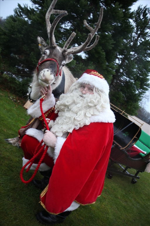 Santas Winter Wonderland at the USPCA Animal Hospital